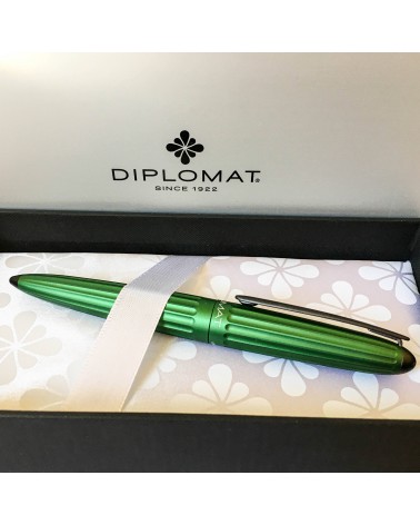 Stylo-plume Diplomat Aero Vert, bec (plume) acier inoxydable EF, F, ou M, à L'Ecritoire design, Lausanne