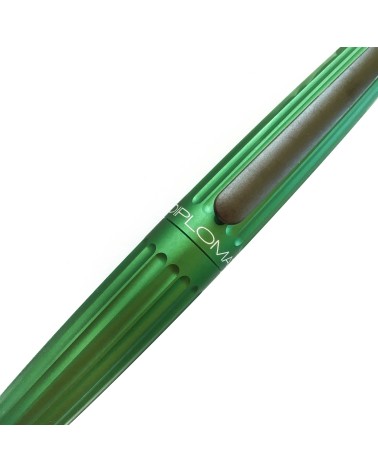 Stylo-plume Diplomat Aero Vert, bec (plume) acier inoxydable EF, F, ou M, à L'Ecritoire design, Lausanne