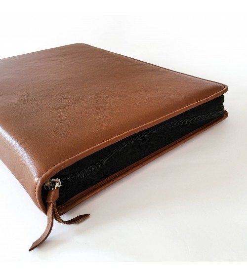Porte-documents PA Impulse, format A4, zippé en cuir de veau couleur cognac, anneaux et bloc-notes
