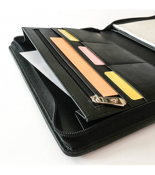 Porte-bloc PA Carpe Diem, format A5, zippé en cuir noir.