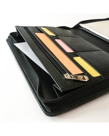 Porte-bloc PA Carpe Diem, format A5, zippé en cuir noir.