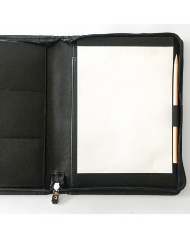 Porte-bloc PA Carpe Diem, format A5, zippé en cuir noir.