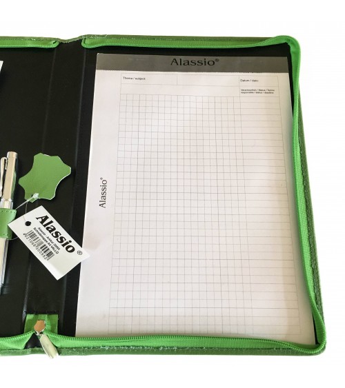 Porte-bloc Alassio Vallo A4, cuir vert clair, 1 compartiment cartes et 2 pour feuilles volantes, boucle stylo, bloc-notes.