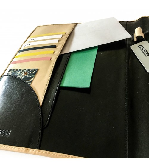 Porte-bloc Success A4 cuir noir et beige, 10 compartiments cartes et feuilles volantes, boucle stylo, bloc-notes.