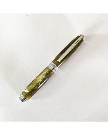 Stylo-plume Récife Baoshi Soyouz Citrine (tons vert olive clairs et foncés, effet   chatoyant), plume en acier M