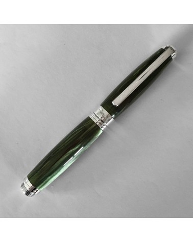 Stylo-plume Récife Baoshi Soyouz Jade (tons vert bouteille-gris clairs et foncés, effet chatoyant), plume en acier largeur B