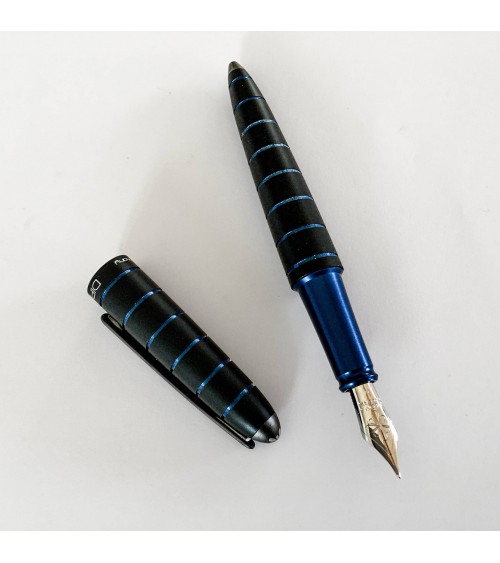 Stylo-plume Diplomat Elox Black Blue, fabriqué en Allemagne