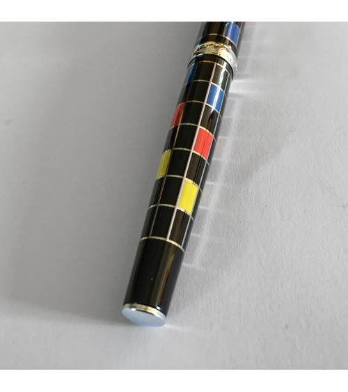 Stylo-plume Diplomat Excellence A+ Bauhaus, bec (plume) acier B, M, ou F, fabriqué en Allemagne.