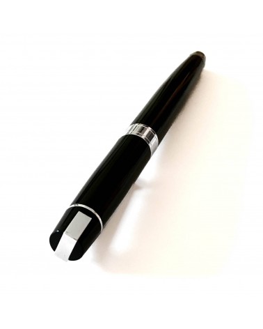 Roller Sheaffer 300 Glossy Black, attributs chromés, avec le point blanc caractéristique de la marque