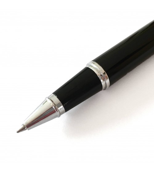 Roller Sheaffer 300 Glossy Black, attributs chromés, avec le point blanc caractéristique de la marque