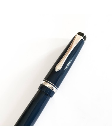 Stylo-plume Pilot Custom Heritage Bleu, résine bleue, plume or 14 carats largeur M ou B