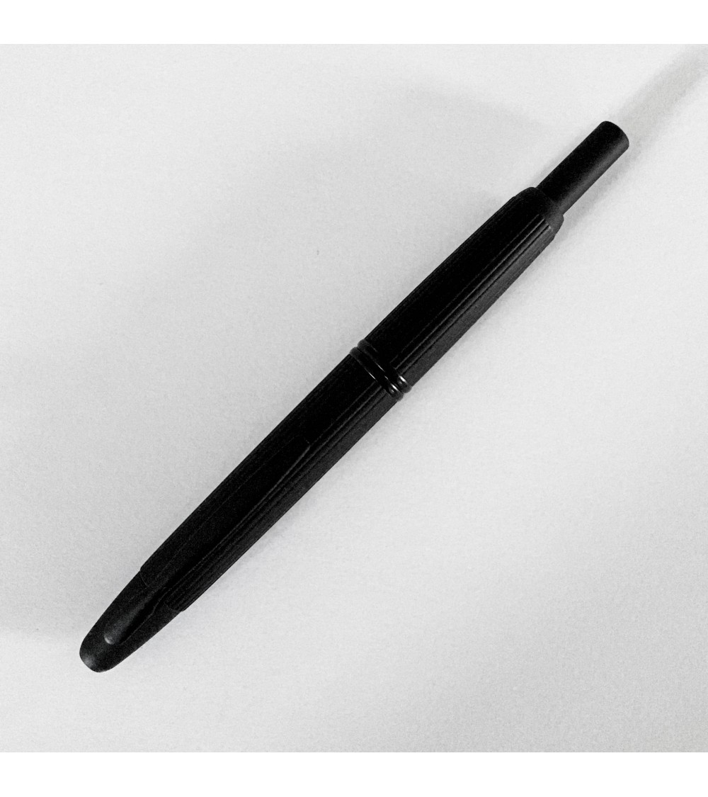 Stylo-plume Pilot Capless Stripe Noir