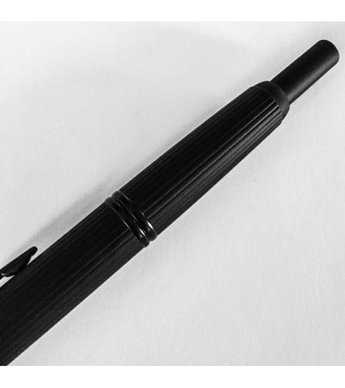 Stylo-plume Pilot Capless Stripe Noir
