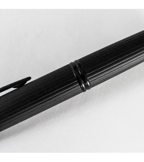 Stylo-plume Pilot Capless Stripe Noir