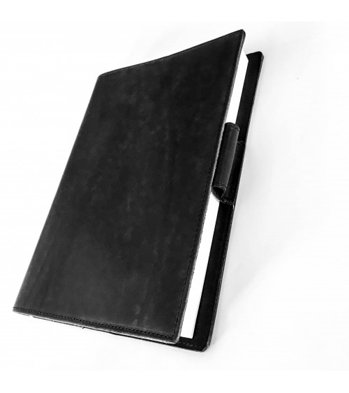 Carnet PA rechargeable cuir noir avec boucle pour stylo, 288 pages blanches 14,8 x 21 cm.