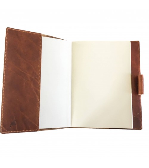 Carnet PA rechargeable cuir cognac avec boucle pour stylo, 288 pages blanches 14,8 x 21 cm.