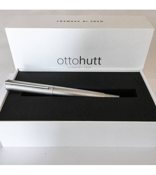 Stylo-plume Otto Hutt D08 Ruthenium, plume or 18 carats, largeur M