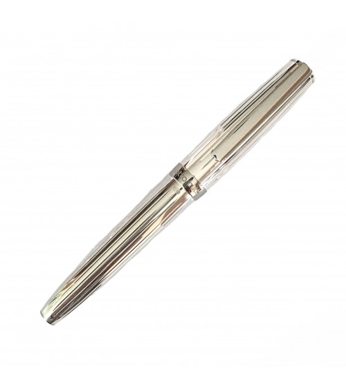 Stylo-plume Otto Hutt D07 Argent 925 Stries, bec bicolore or 18 carats largeur M