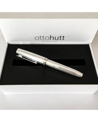 Stylo-plume Otto Hutt D07 Argent 925 Stries, bec bicolore or 18 carats largeur M