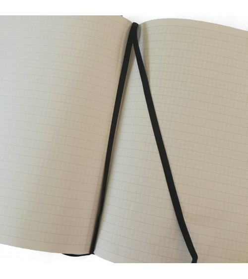 Carnet compris dans coffret stylo-plume LAMY 2000 Pin, édition limitée 2024