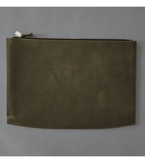 Poche plate zippée PA Allgäu, cuir épais vert olive