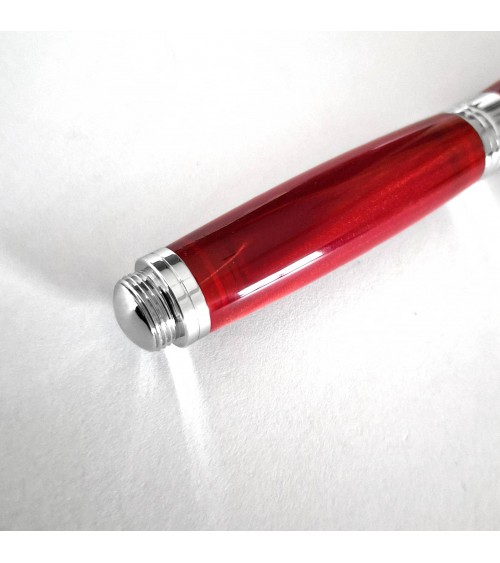 Stylo-plume Récife Baoshi Soyouz Rubis (tons rouge clair et foncé, effet chatoyant).