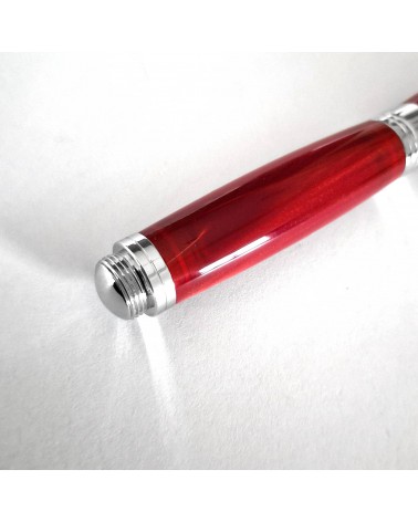 Stylo-plume Récife Baoshi Soyouz Rubis (tons rouge clair et foncé, effet chatoyant).