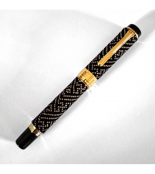 Stylo-plume Sailor Kosyu Inden Sayagata Black, bec or 14 carats