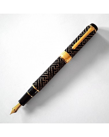 Stylo-plume Sailor Kosyu Inden Sayagata Black, bec or 14 carats