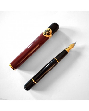 Stylo-plume Diplomat XO bordeaux, série limitée à 265 exemplaires
