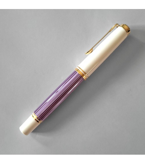Stylo-plume à piston Pelikan Souverän 600 Violet White, édition spéciale, plume bicolore or 14 carats rhodié