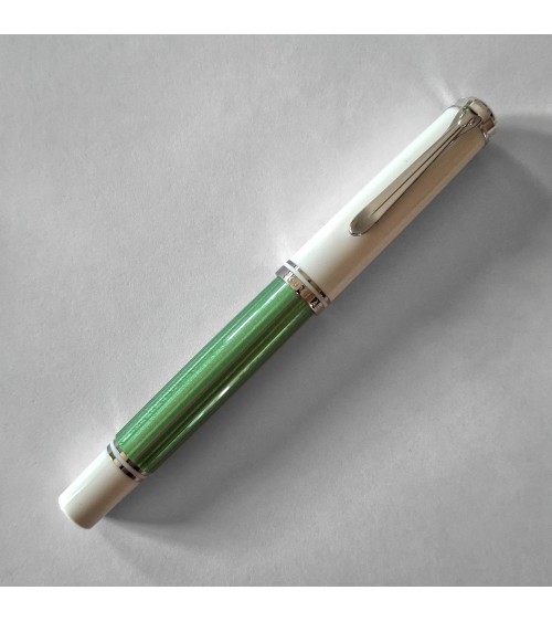 Stylo-plume à piston Pelikan Souverän 605 Green White plume or 14 carats rhodié