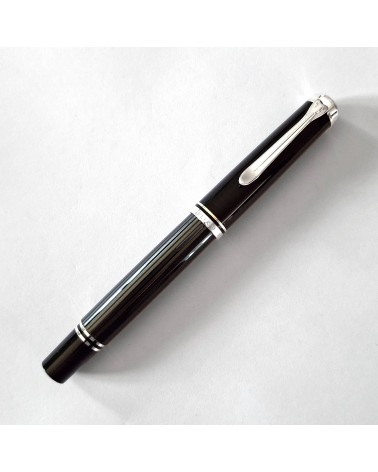 Stylo-plume à piston Pelikan Souverän 605 Stresemann, plume or 14 carats rhodié