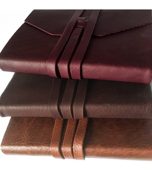 Carnet Manufactus Laccio, comparaison couleurs Lie de vin, Marron, et Vintage brown