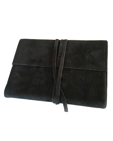 Carnet PA rechargeable cuir Nubuck noir, lacet cuir de fermeture, 
288 pages blanches, format A5