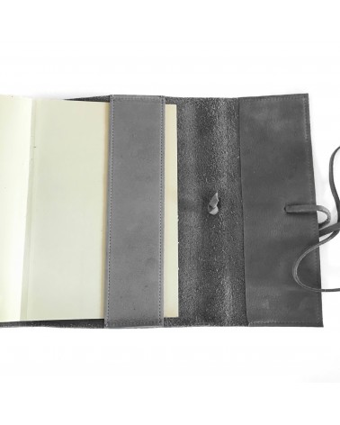 Carnet PA rechargeable cuir Nubuck gris, lacet cuir de fermeture, 288 pages blanches format A5.