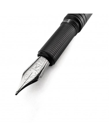 Stylo-plume Loclen Tiny Fountain Pen Black, fabriqué en Italie