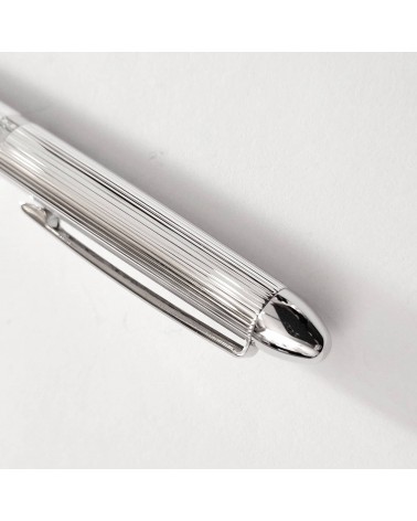 Stylo-plume Waldmann Pocket 2381, argent sterling 925, entièrement guilloché décor lignes parallèles, bec inox largeur M
