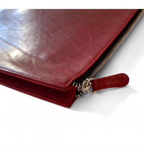 Poche plate zippée PA Allgäu, cuir épais rouge bordeaux doublé