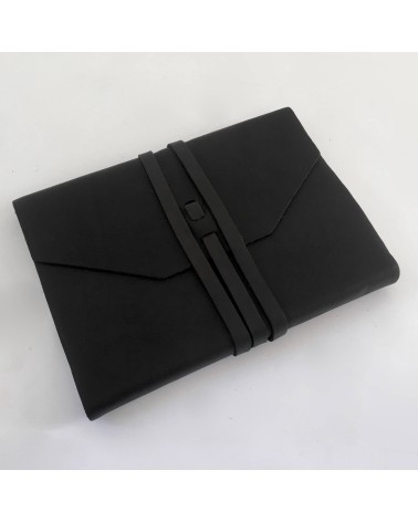 Carnet Manufactus Laccio, couverture cuir veau noir. L'Ecritoire design, lausanne.