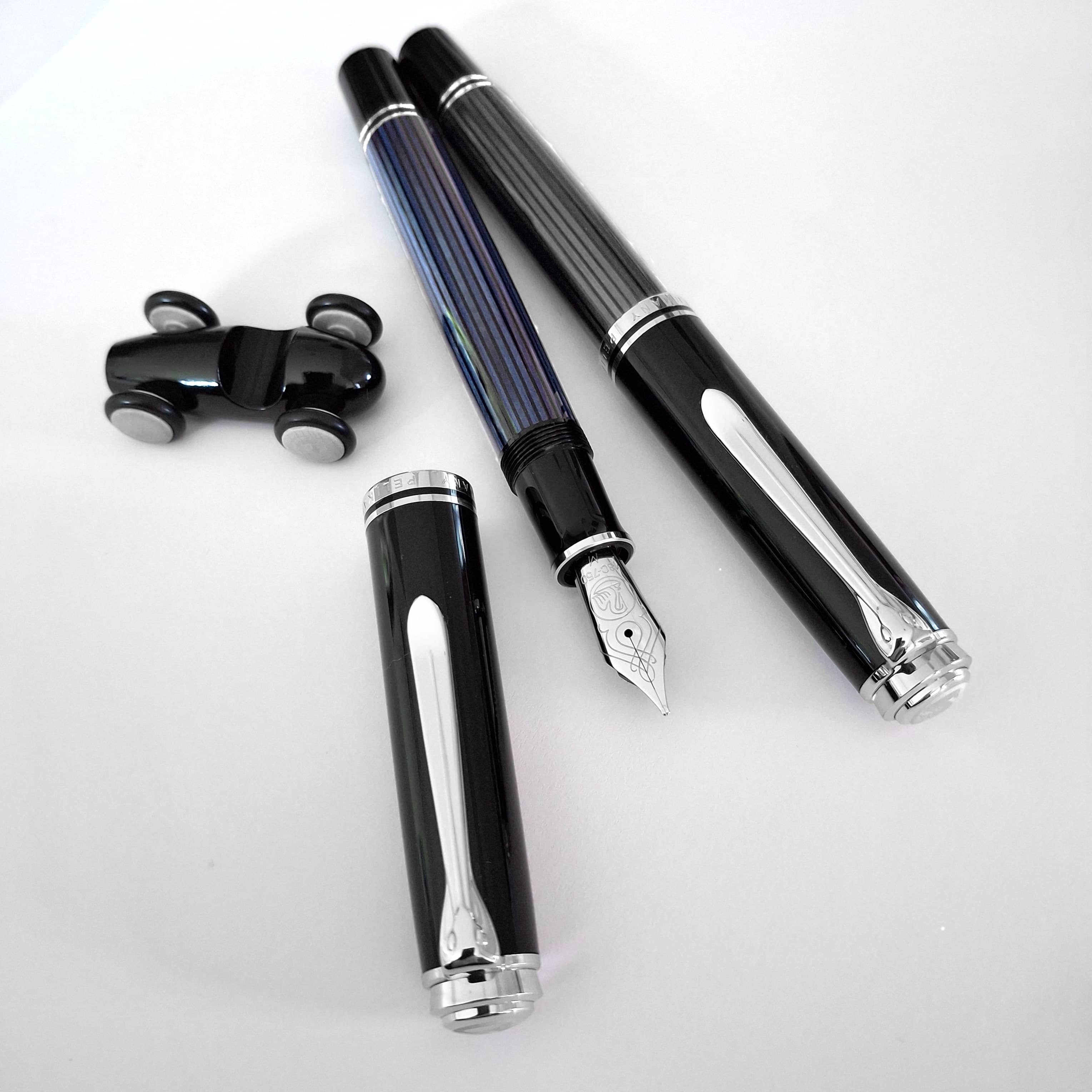 Stylos-plume Pelikan M805 Black-Blue et M805 Streseman