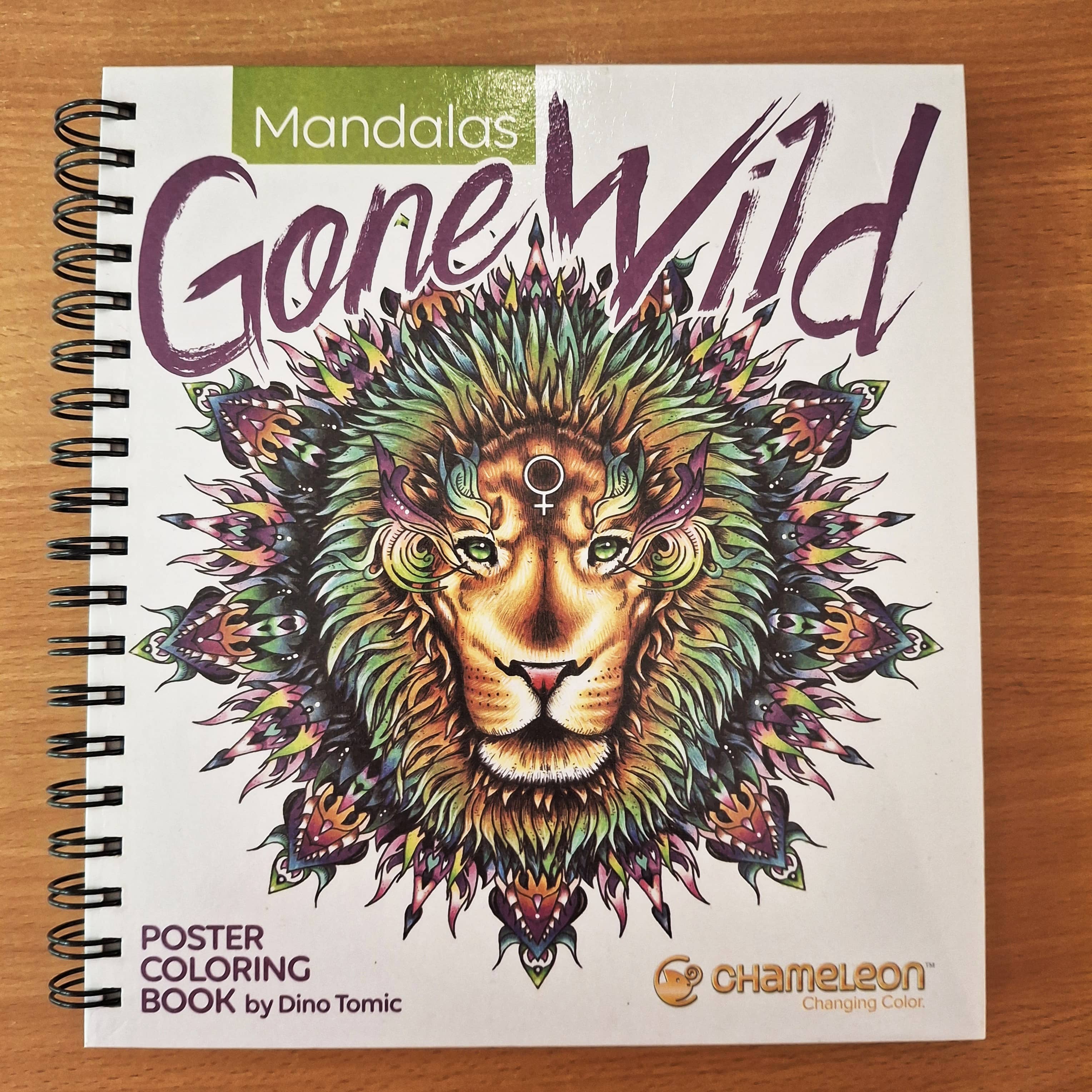 Carnet de coloriage Chaméléon Mandalas